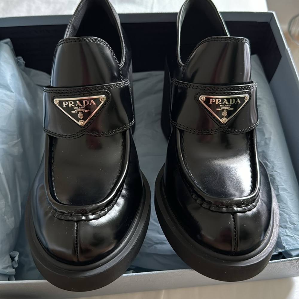 Prada leather heel loafers NWT